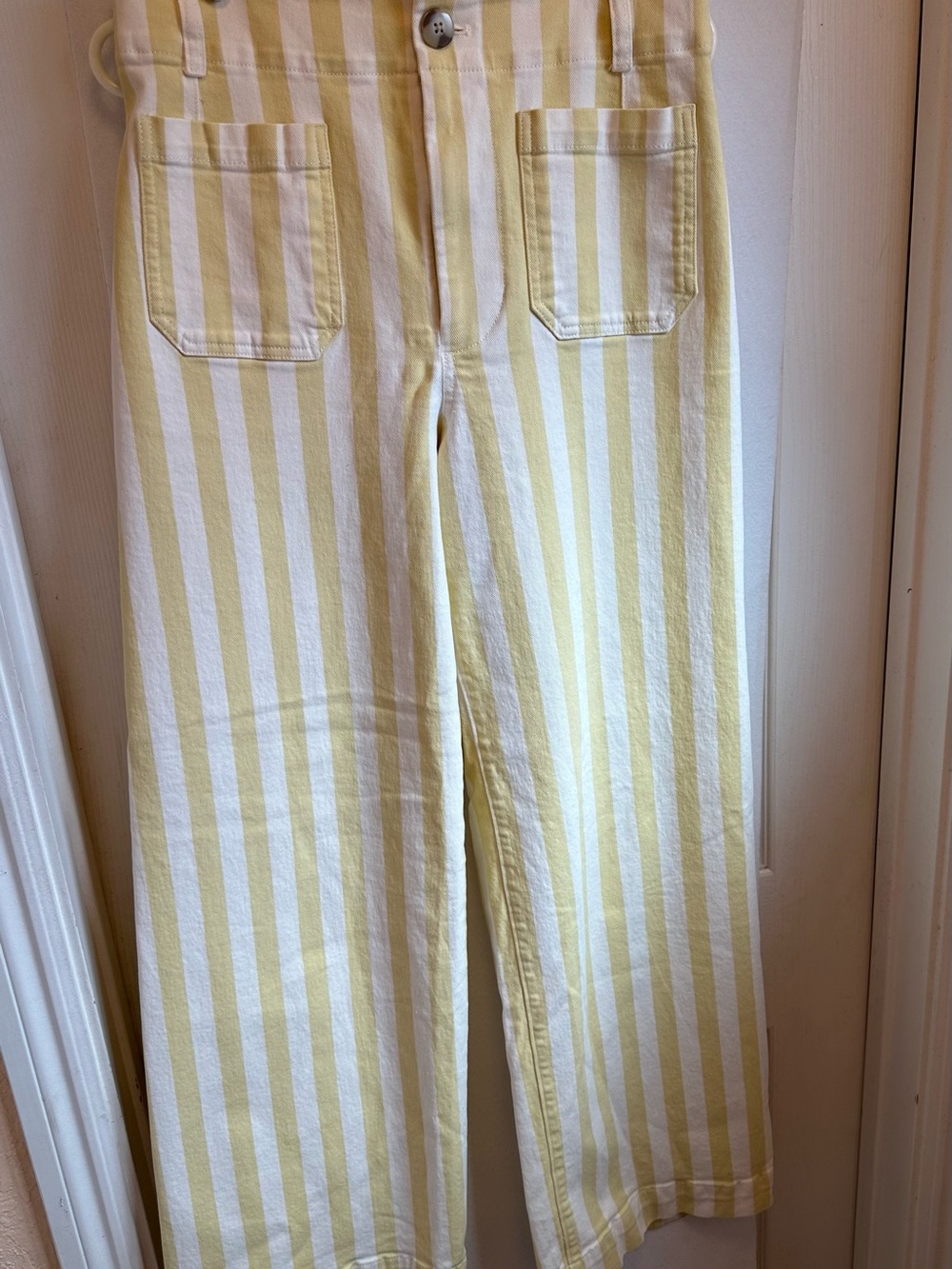 Wide-Leg Striped Pants in Yellow & White